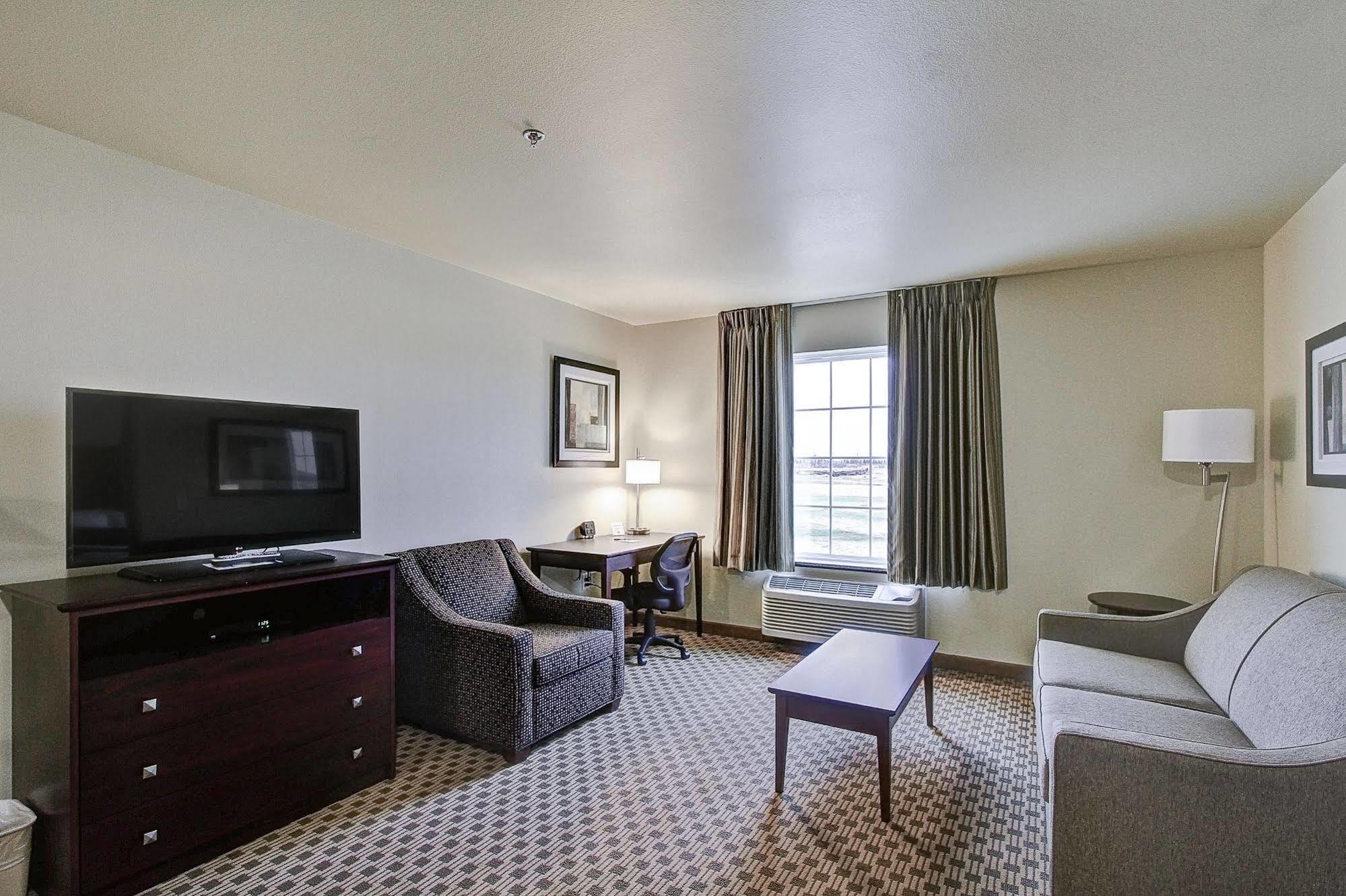 Cobblestone Hotel & Suites Pulaski/Green Bay Екстериор снимка