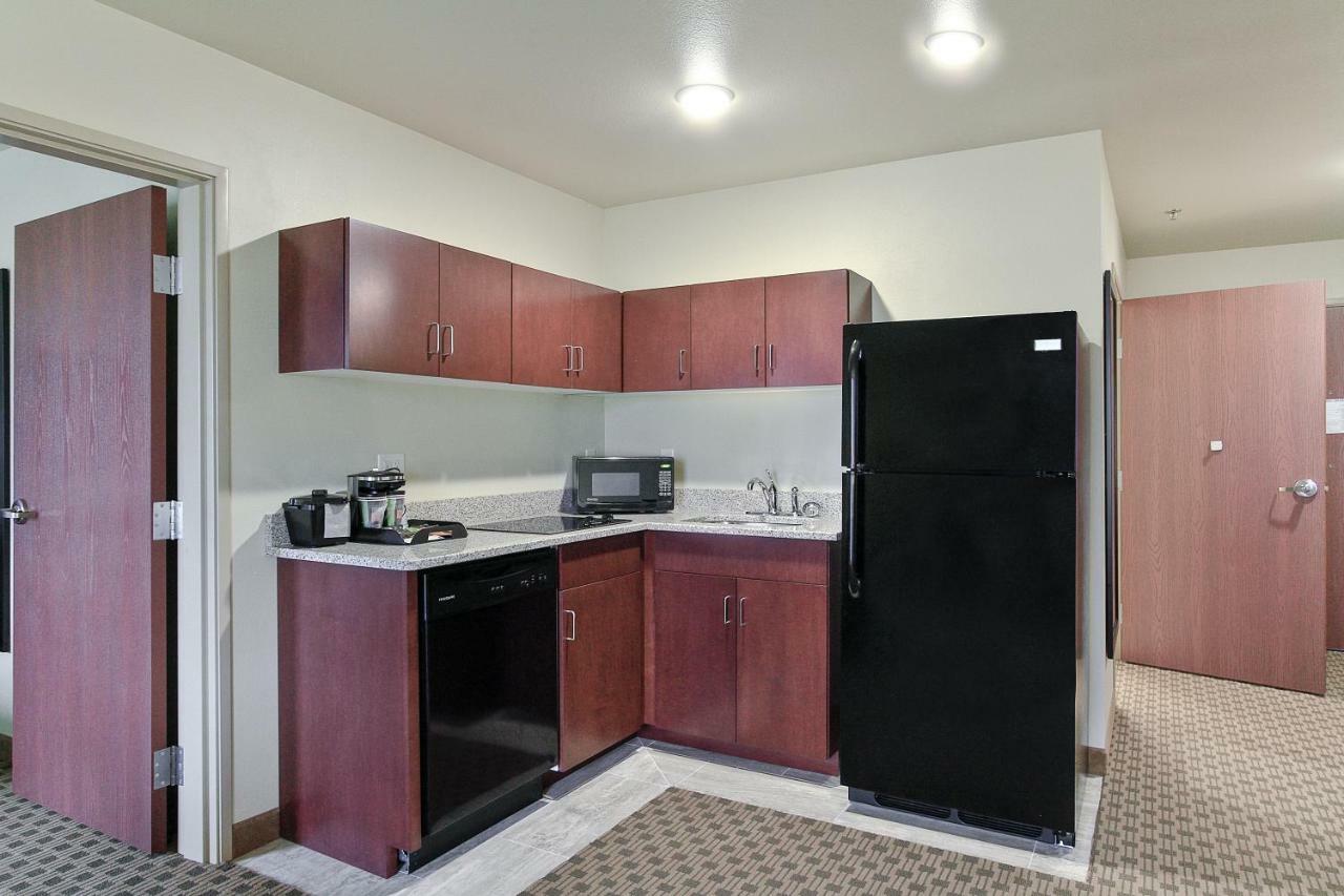 Cobblestone Hotel & Suites Pulaski/Green Bay Екстериор снимка